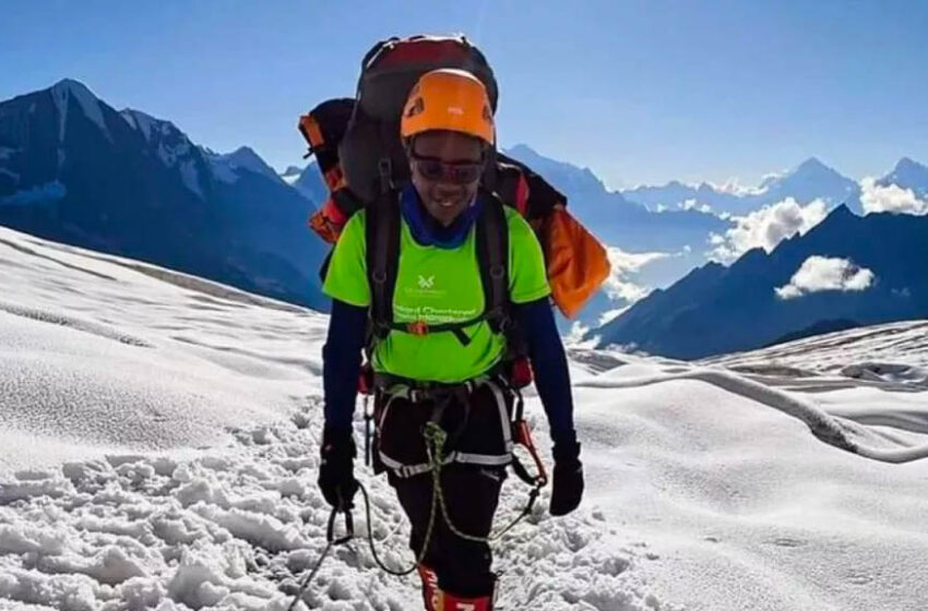  Kenyan climber’s body to be left on Everest – family